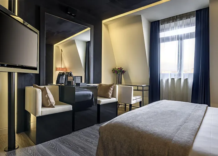 Отель 9hotel Mercy 4*