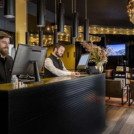 9hotel Mercy Hotel 4*