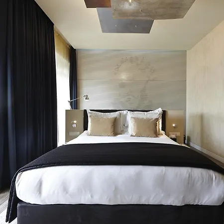 Hotel 9hotel Mercy 4*