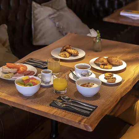 호텔 9호텔 머시 4*