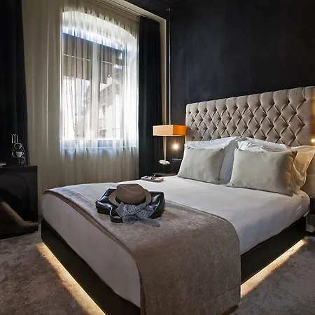 9hotel Mercy Hotel 4*