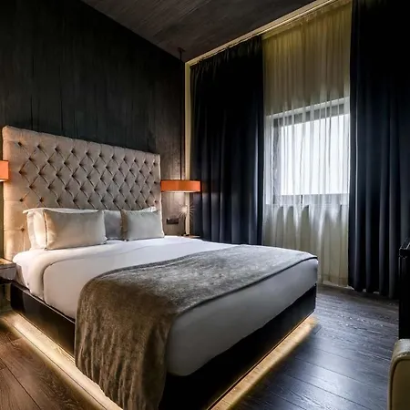 Hotel 9hotel Mercy 4*