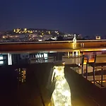 默西9号酒店