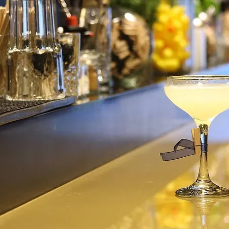 9hotel Mercy 4* Лиссабон