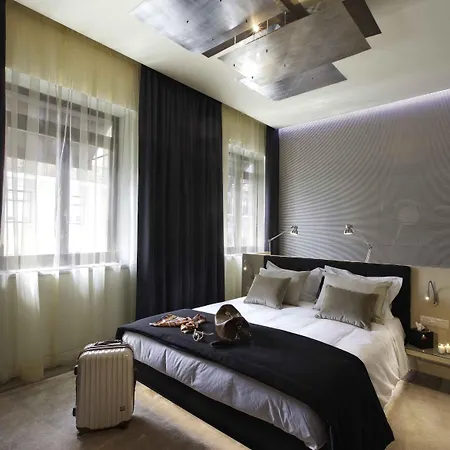 9hotel Mercy 4* Лиссабон