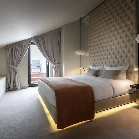 9hotel Mercy 4* Лиссабон