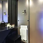 9hotel Mercy מלון
