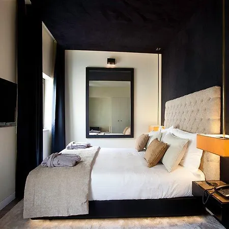 9hotel Mercy