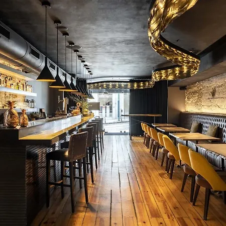 9hotel Mercy Hotel